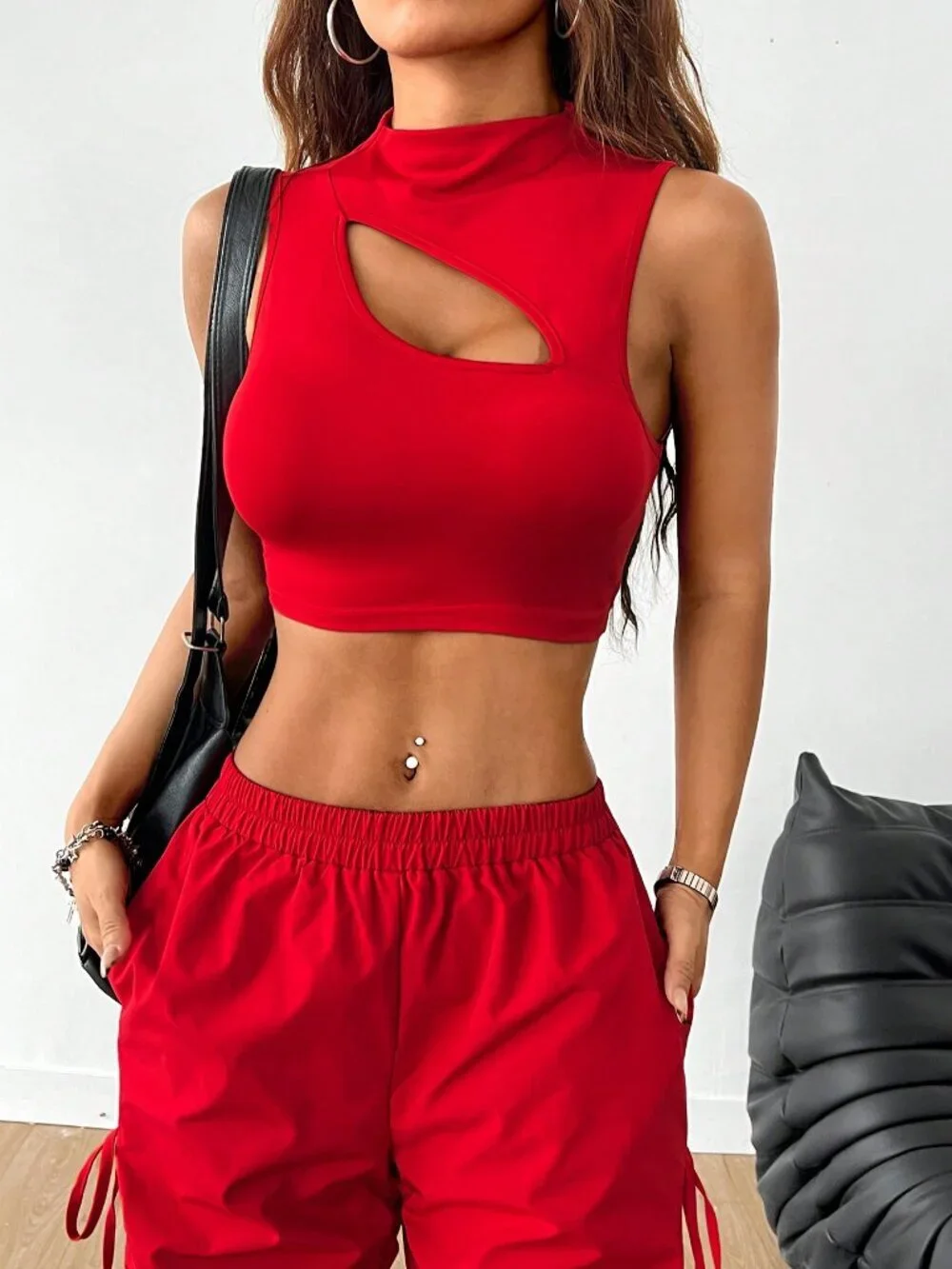 Red Casual Women's Basketball Streetwear Tank Top & Ruched Cargo Pants - Picture 5 of 6